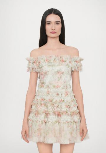 Короткое платье