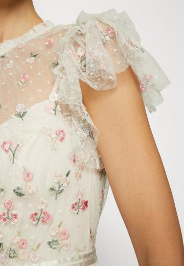 Летнее платье