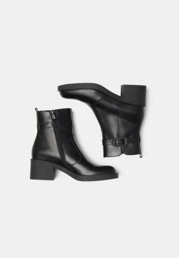 Ковбойские сапоги