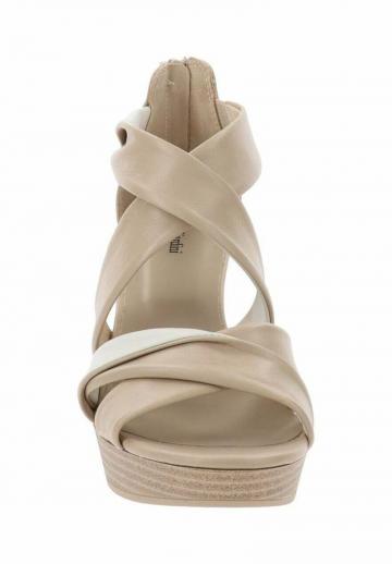 Босоножки на платформе