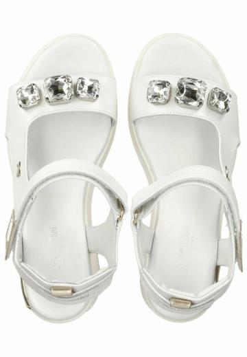 Босоножки на танкетке