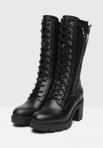 Сапоги на шнуровке