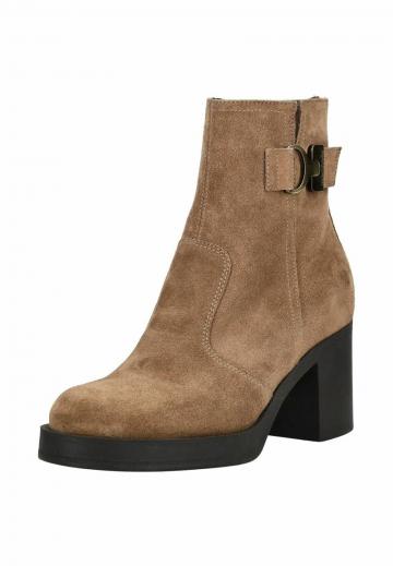 Полусапожки на высоком каблуке