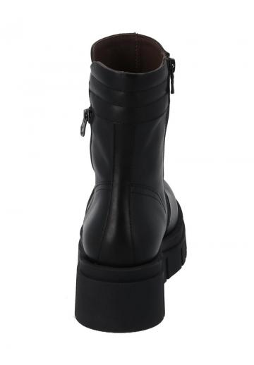 Сапожки на танкетке