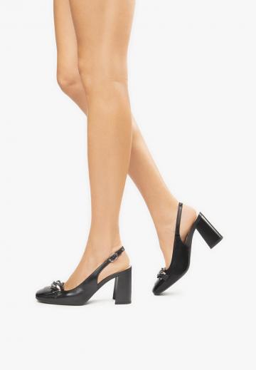 Туфли на высоком каблуке