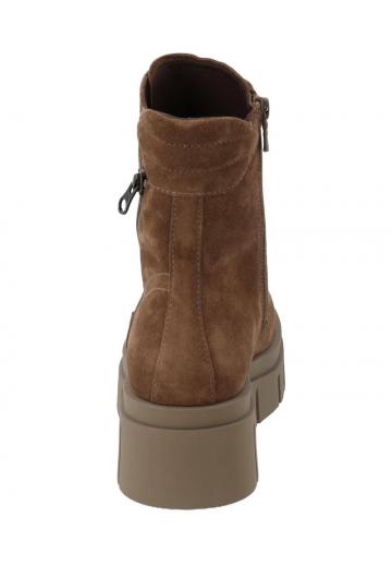 Сапожки на танкетке