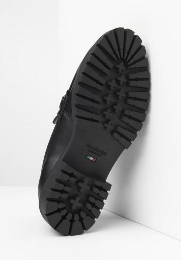 Полуботинки