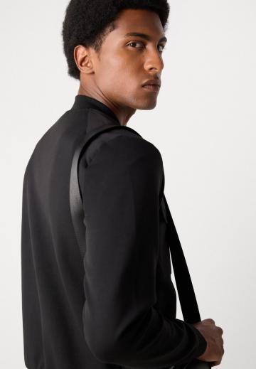 Куртка бомбер