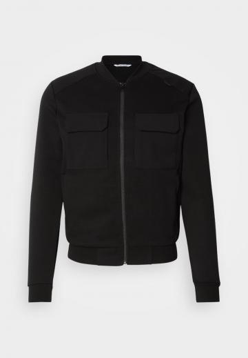 Куртка бомбер
