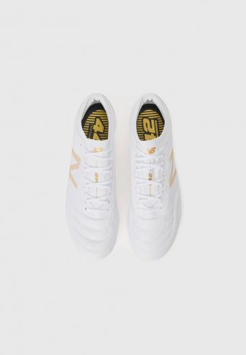 Футбольные бутсы