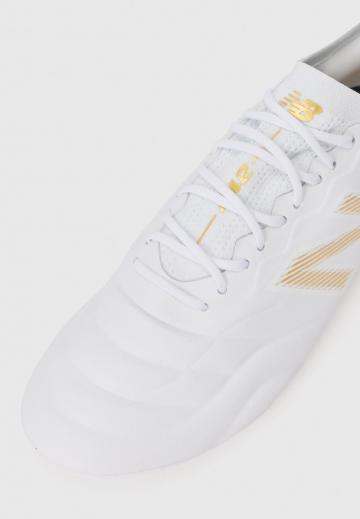 Футбольные бутсы