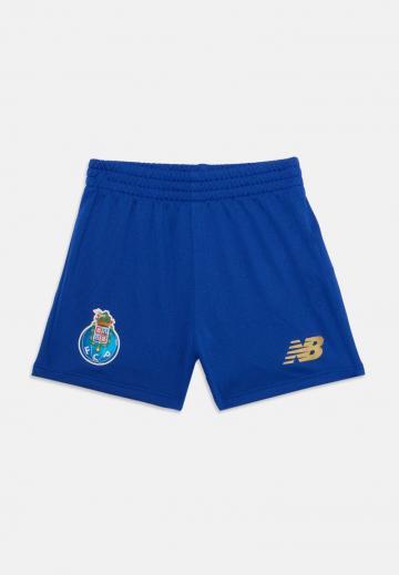 Спортивные шорты