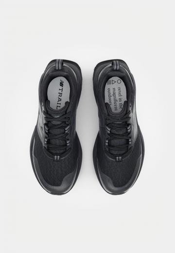 Беговые кроссовки