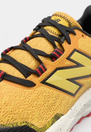 Беговые кроссовки