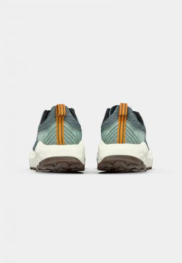 Беговые кроссовки