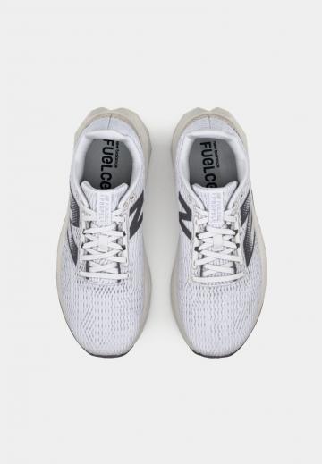 Беговые кроссовки