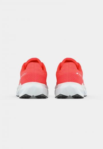 Беговые кроссовки