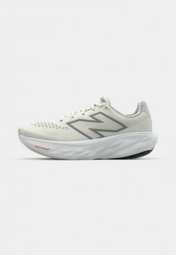 Беговые кроссовки