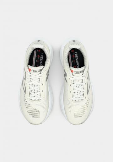 Беговые кроссовки