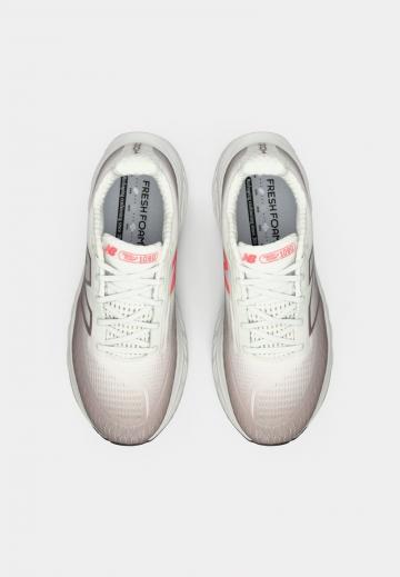 Беговые кроссовки