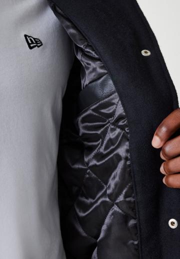 Куртка бомбер