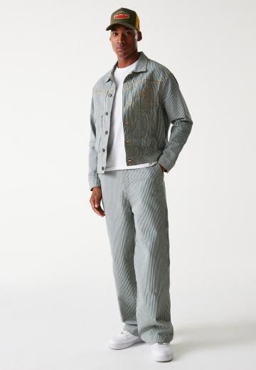 Джинсовая куртка