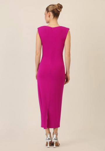 Платье футляр