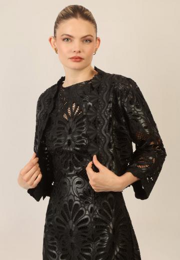 Короткий блейзер