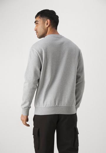 Спортивная кофта