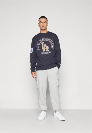 Спортивная кофта