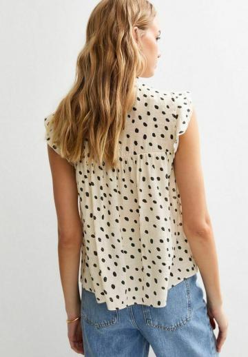Блузка без рукавов