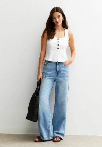 Блузка без рукавов