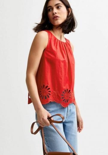 Блузка без рукавов