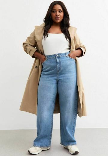 Прямые джинсы