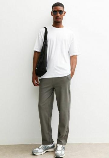 Спортивные штаны