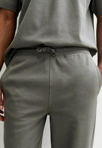 Спортивные штаны