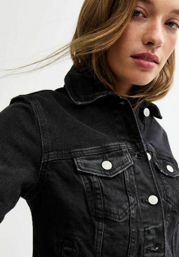 Джинсовая куртка