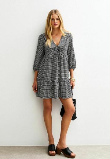 Короткое платье