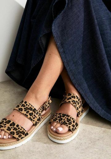 Босоножки на платформе