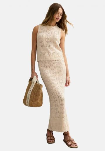 Блузка без рукавов