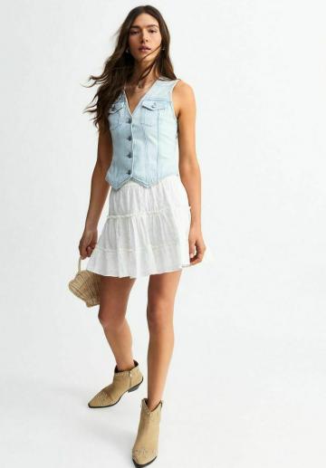 Джинсовая жилетка