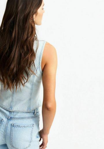 Джинсовая жилетка