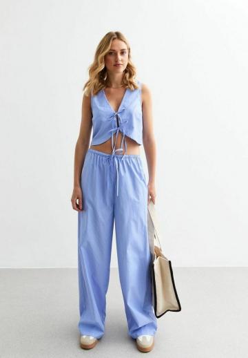 Джинсовая жилетка