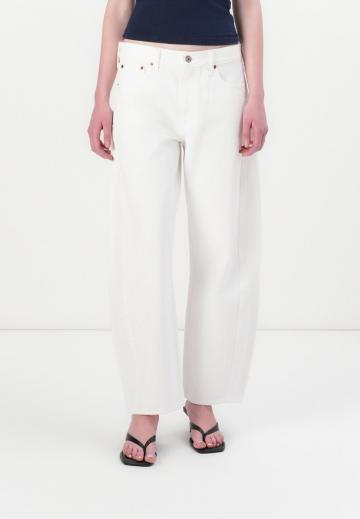 Свободные джинсы