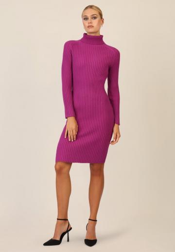 Платье футляр