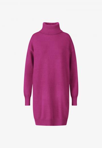 Вязаное платье