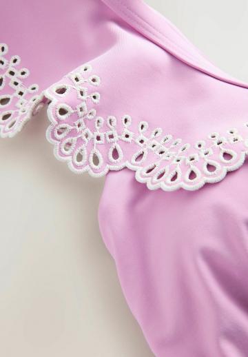 Слитный купальник