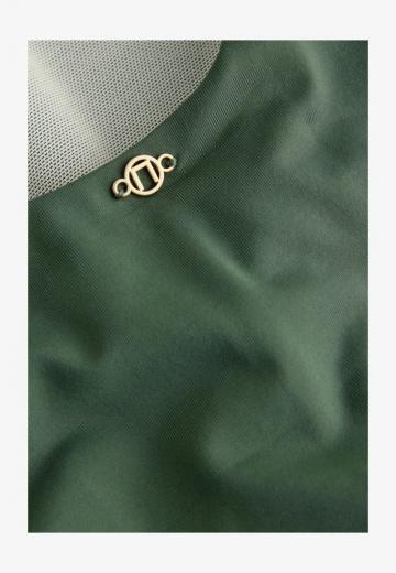 Слитный купальник