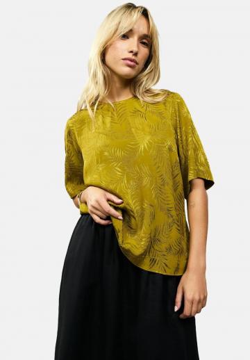 Атласная блузка