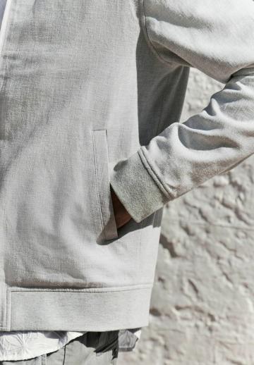 Куртка бомбер